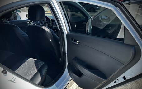 Hyundai Solaris II рестайлинг, 2021 год, 1 750 000 рублей, 6 фотография