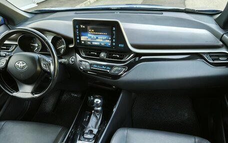 Toyota C-HR I рестайлинг, 2018 год, 1 950 000 рублей, 12 фотография