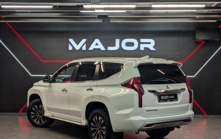 Mitsubishi Montero Sport, 2022 год, 3 800 000 рублей, 28 фотография