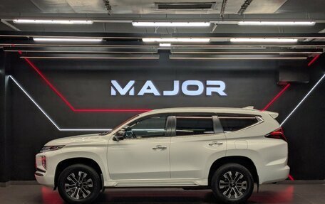 Mitsubishi Montero Sport, 2022 год, 3 800 000 рублей, 29 фотография