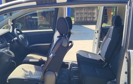 Toyota ISis I, 2015 год, 1 650 000 рублей, 8 фотография