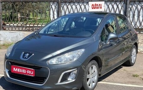 Peugeot 308 II, 2013 год, 1 фотография