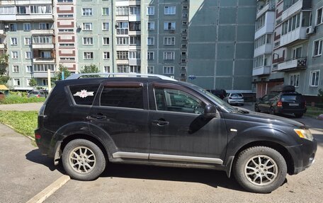 Mitsubishi Outlander III рестайлинг 3, 2008 год, 800 000 рублей, 10 фотография