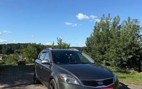 KIA cee'd I рестайлинг, 2010 год, 715 000 рублей, 3 фотография