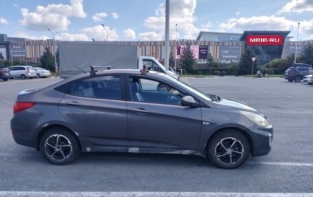 Hyundai Solaris II рестайлинг, 2013 год, 450 000 рублей, 2 фотография