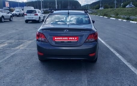 Hyundai Solaris II рестайлинг, 2013 год, 450 000 рублей, 3 фотография