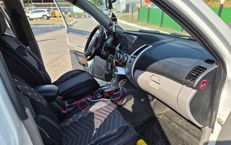 Mitsubishi Pajero Sport II рестайлинг, 2013 год, 1 350 000 рублей, 14 фотография