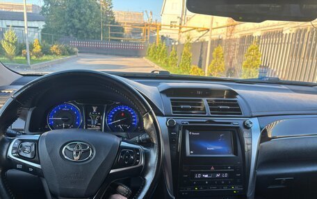Toyota Camry, 2017 год, 1 550 000 рублей, 7 фотография