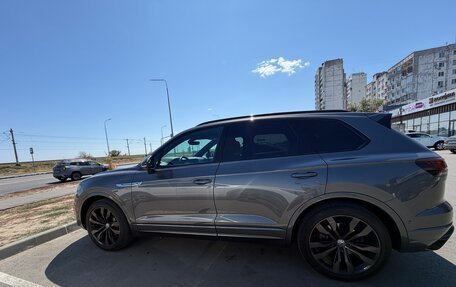 Volkswagen Touareg III, 2018 год, 5 050 000 рублей, 2 фотография
