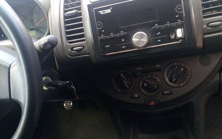 Nissan Note II рестайлинг, 2007 год, 300 000 рублей, 9 фотография