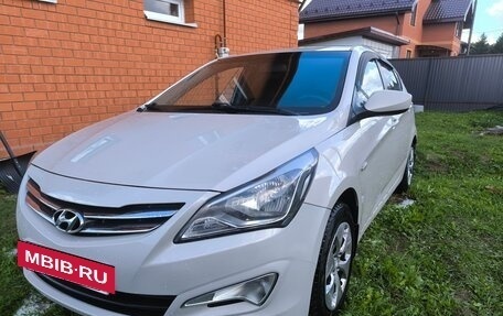 Hyundai Solaris II рестайлинг, 2015 год, 510 000 рублей, 4 фотография