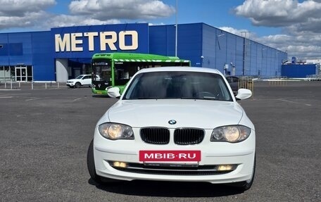 BMW 1 серия, 2011 год, 850 000 рублей, 2 фотография