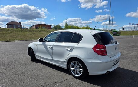 BMW 1 серия, 2011 год, 850 000 рублей, 6 фотография