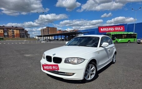 BMW 1 серия, 2011 год, 850 000 рублей, 3 фотография