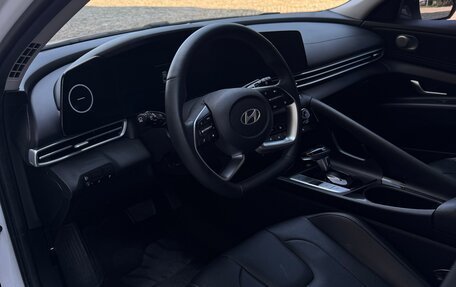 Hyundai Elantra, 2024 год, 2 145 000 рублей, 15 фотография