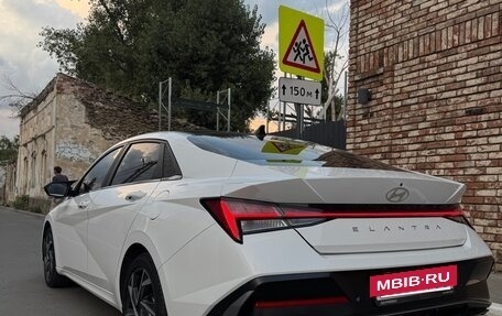 Hyundai Elantra, 2024 год, 2 145 000 рублей, 9 фотография