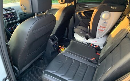 Volkswagen Tiguan II, 2021 год, 3 990 000 рублей, 14 фотография