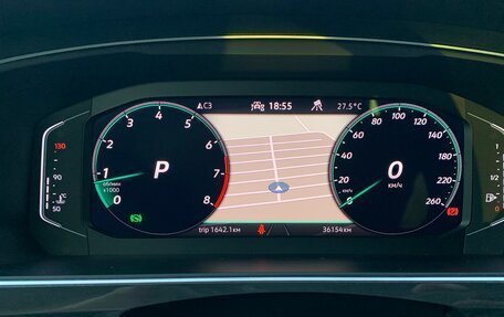 Volkswagen Tiguan II, 2021 год, 3 990 000 рублей, 9 фотография