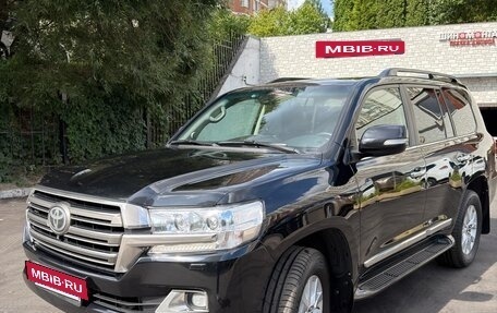 Toyota Land Cruiser 200, 2015 год, 4 650 000 рублей, 2 фотография
