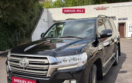 Toyota Land Cruiser 200, 2015 год, 4 650 000 рублей, 8 фотография