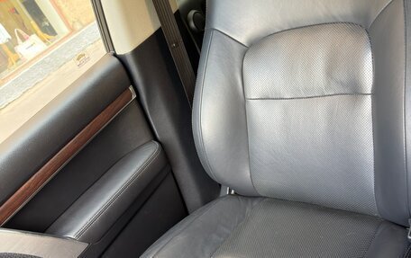 Toyota Land Cruiser 200, 2015 год, 4 650 000 рублей, 27 фотография