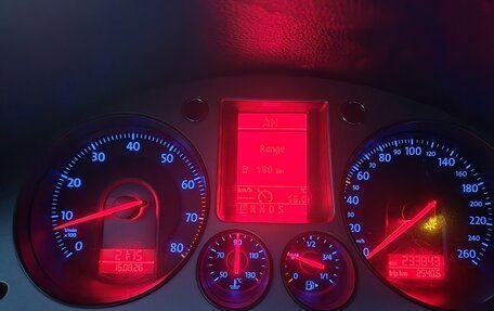 Volkswagen Passat B6, 2007 год, 550 000 рублей, 17 фотография