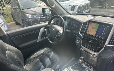 Toyota Land Cruiser 200, 2018 год, 5 599 000 рублей, 5 фотография