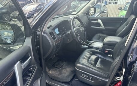 Toyota Land Cruiser 200, 2018 год, 5 599 000 рублей, 8 фотография