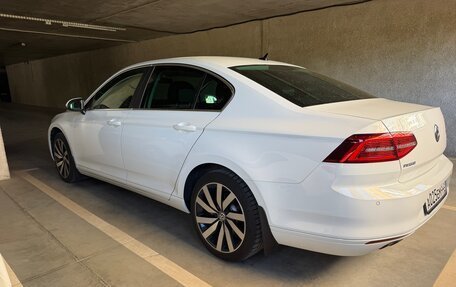 Volkswagen Passat B8 рестайлинг, 2019 год, 2 680 000 рублей, 3 фотография