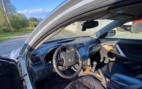 Toyota Camry, 2007 год, 855 000 рублей, 2 фотография