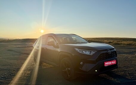 Toyota RAV4, 2021 год, 3 100 000 рублей, 1 фотография