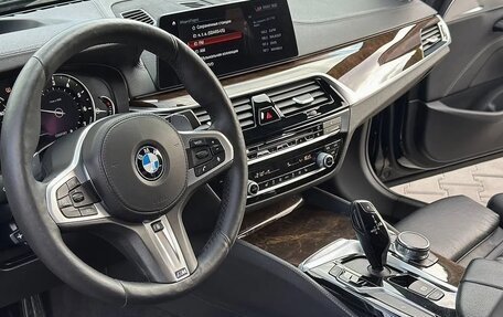 BMW 5 серия, 2017 год, 12 фотография