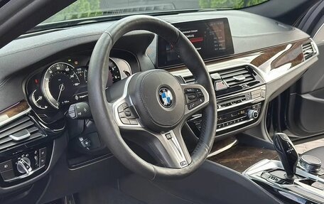 BMW 5 серия, 2017 год, 11 фотография