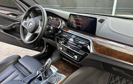BMW 5 серия, 2017 год, 38 фотография