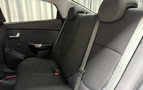 KIA Rio III рестайлинг, 2015 год, 899 000 рублей, 26 фотография