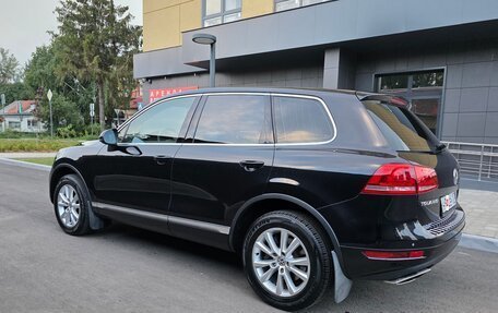 Volkswagen Touareg III, 2011 год, 1 890 000 рублей, 8 фотография