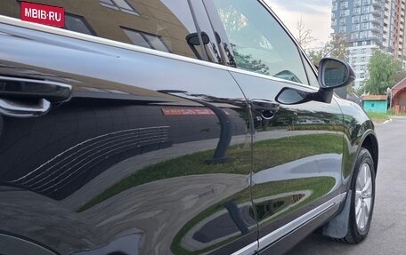 Volkswagen Touareg III, 2011 год, 1 890 000 рублей, 12 фотография