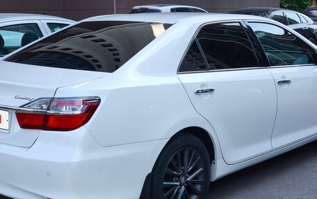 Toyota Camry, 2015 год, 1 950 000 рублей, 4 фотография