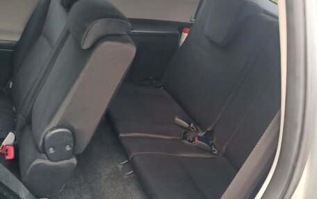 Toyota Wish II, 2012 год, 1 300 000 рублей, 7 фотография