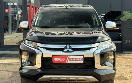 Mitsubishi L200 IV рестайлинг, 2019 год, 2 299 000 рублей, 3 фотография