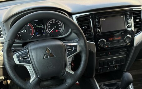 Mitsubishi L200 IV рестайлинг, 2019 год, 2 299 000 рублей, 26 фотография