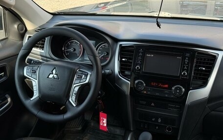 Mitsubishi L200 IV рестайлинг, 2019 год, 2 299 000 рублей, 27 фотография