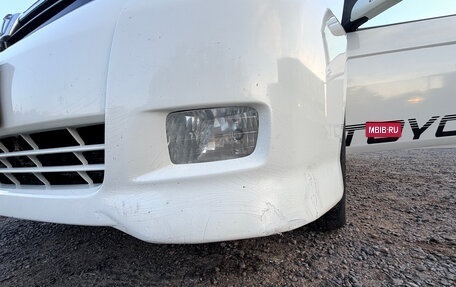Toyota ISis I, 2004 год, 535 000 рублей, 27 фотография