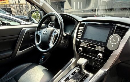 Mitsubishi Pajero Sport III рестайлинг, 2021 год, 3 400 000 рублей, 3 фотография
