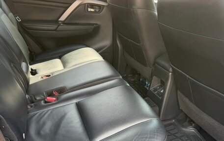 Mitsubishi Pajero Sport III рестайлинг, 2021 год, 3 400 000 рублей, 13 фотография