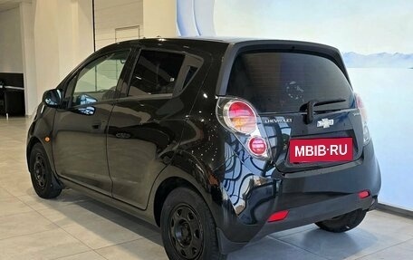 Chevrolet Spark III, 2011 год, 575 000 рублей, 5 фотография