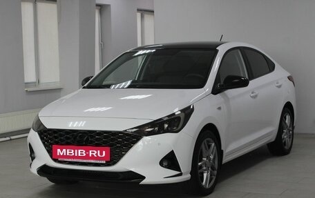Hyundai Solaris II рестайлинг, 2021 год, 1 599 900 рублей, 3 фотография