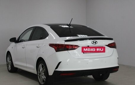 Hyundai Solaris II рестайлинг, 2021 год, 1 599 900 рублей, 6 фотография