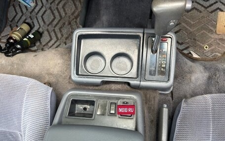 Toyota HiAce H100, 1993 год, 370 000 рублей, 9 фотография