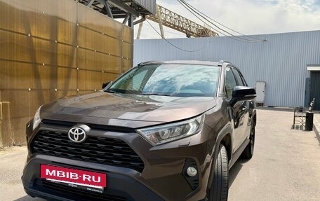Toyota RAV4, 2021 год, 3 100 000 рублей, 7 фотография